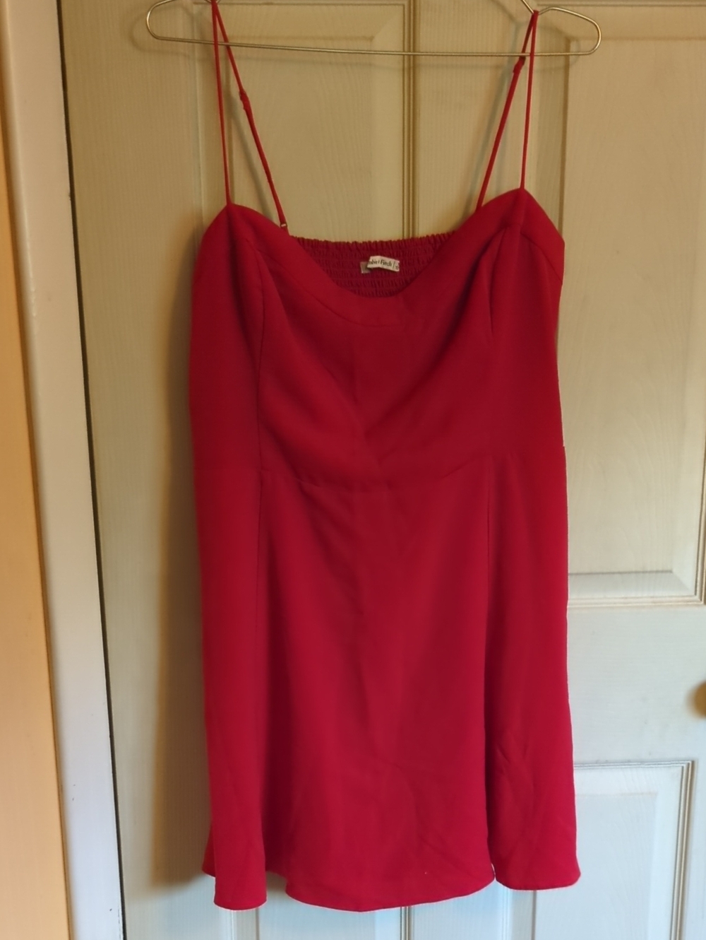 NWOT Abercrombie Fitch XL Red Mini w/ Pockets